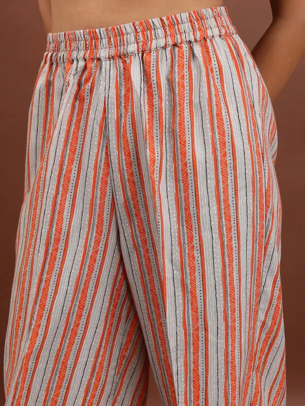 Women Kurta With Palazzo And Dupatta