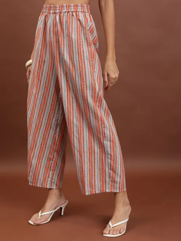 Women Kurta With Palazzo And Dupatta