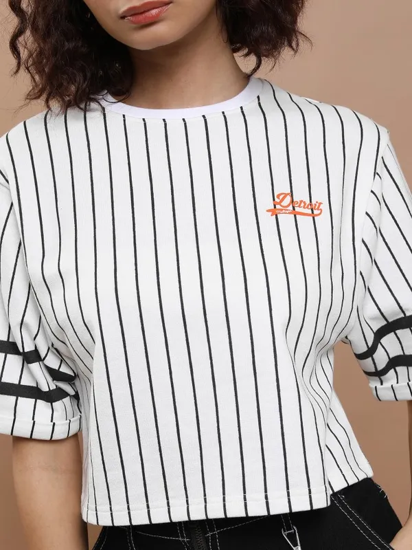  Tokyo Talkies Women White Striped Round Neck T-Shirts