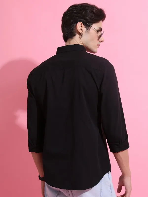  Highlander Men Black Solid Slim Fit Casual Shirts