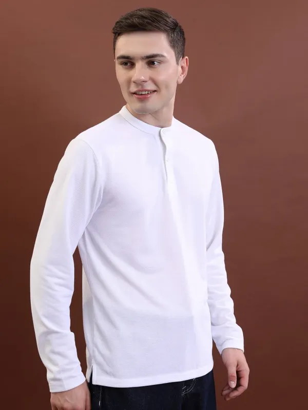Men Solid Mandarin Collar T-Shirt
