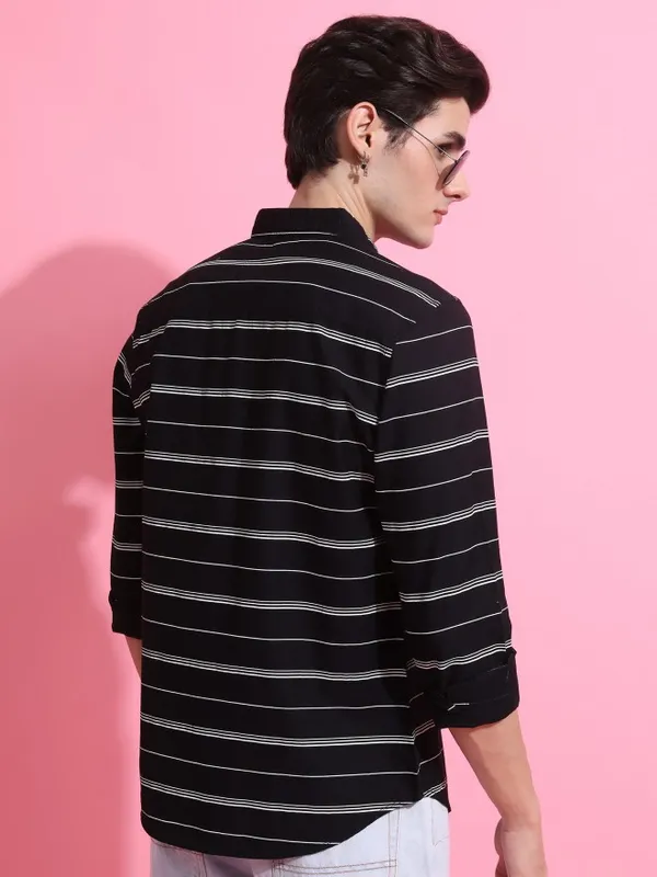 Highlander Men Black Striped Slim Fit Casual Shirts