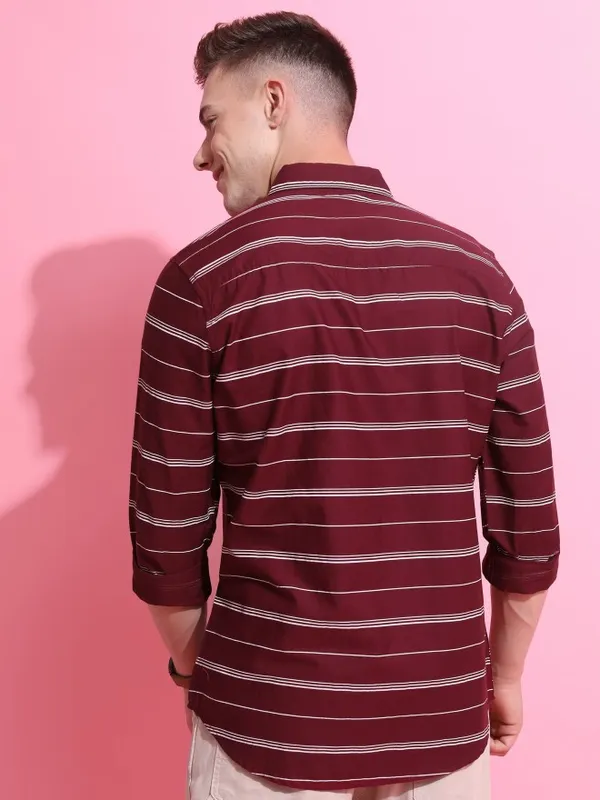 Men Slim Fit Casual Shirt