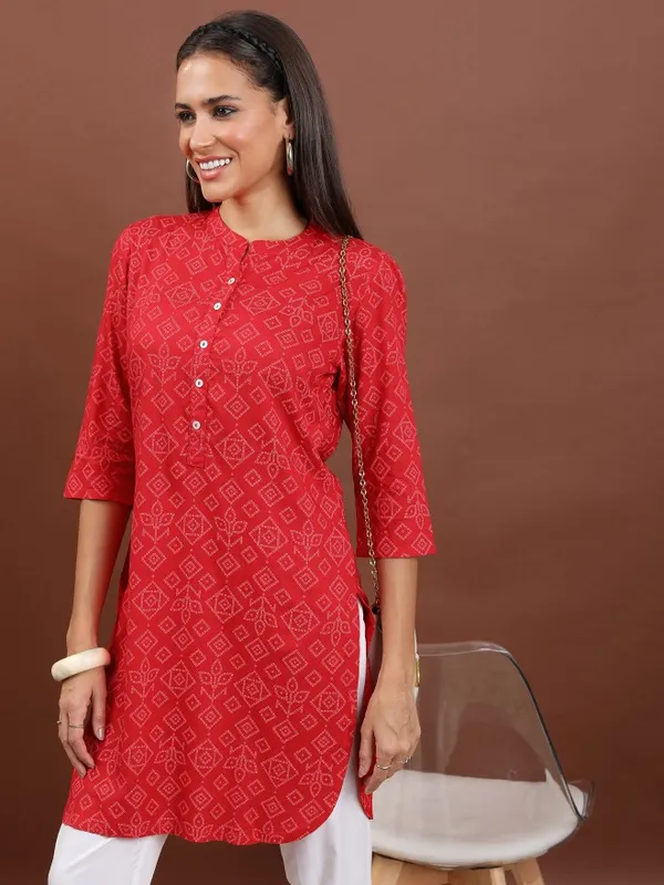  Vishudh Women Red Printed Tunics