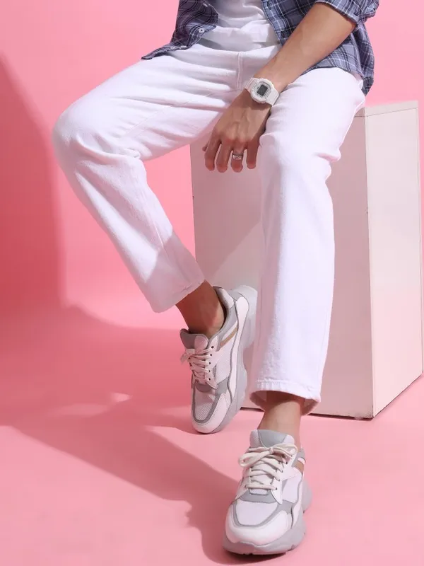  Highlander Men White Loose Fit Clean Look Jeans