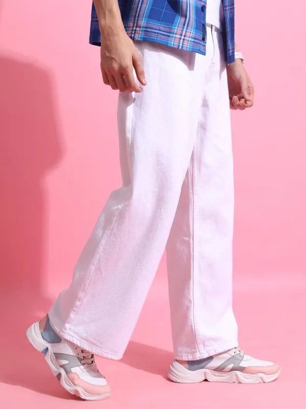  Highlander Men White Loose Fit Clean Look Jeans