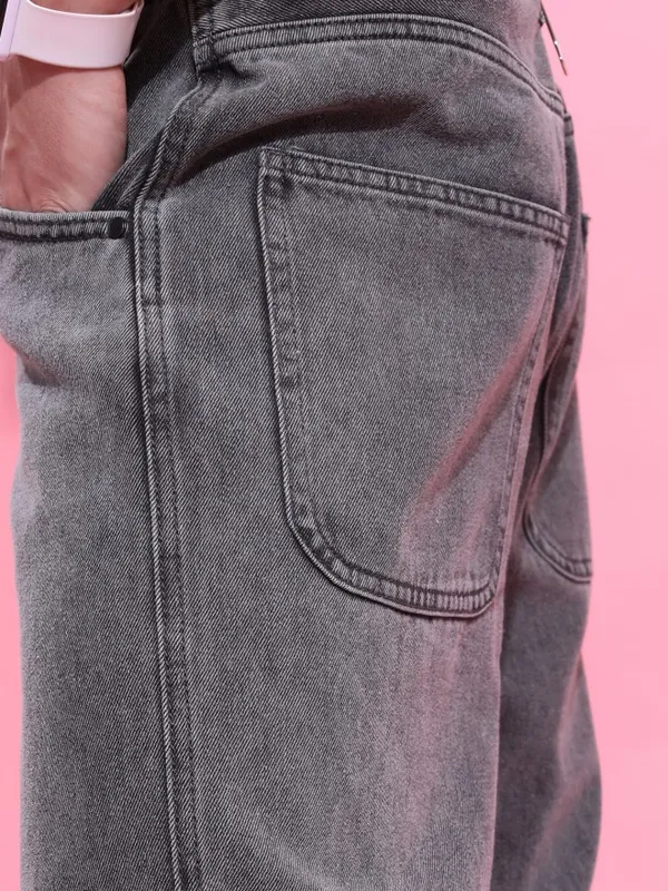Men Straight Fit Jeans