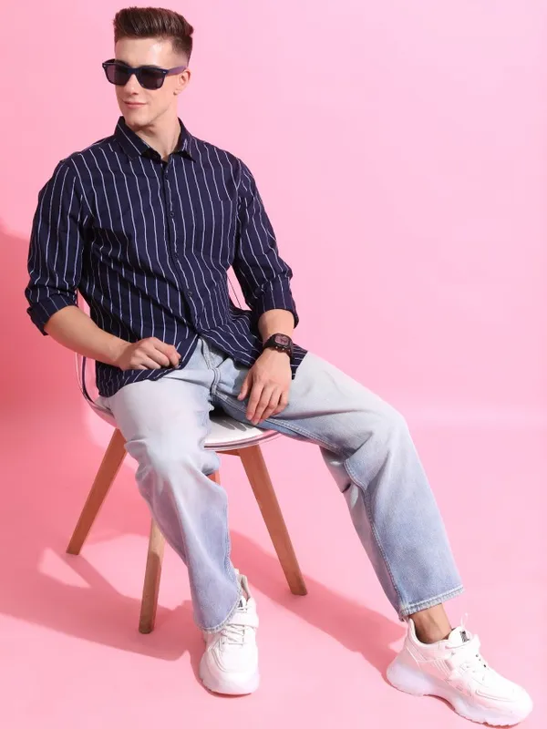 Men Slim Fit Casual Shirt