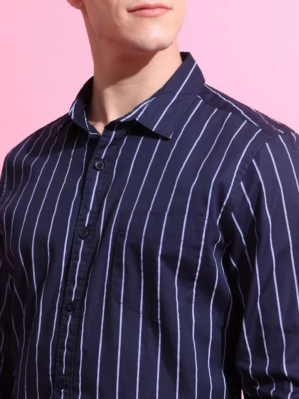 Men Slim Fit Casual Shirt