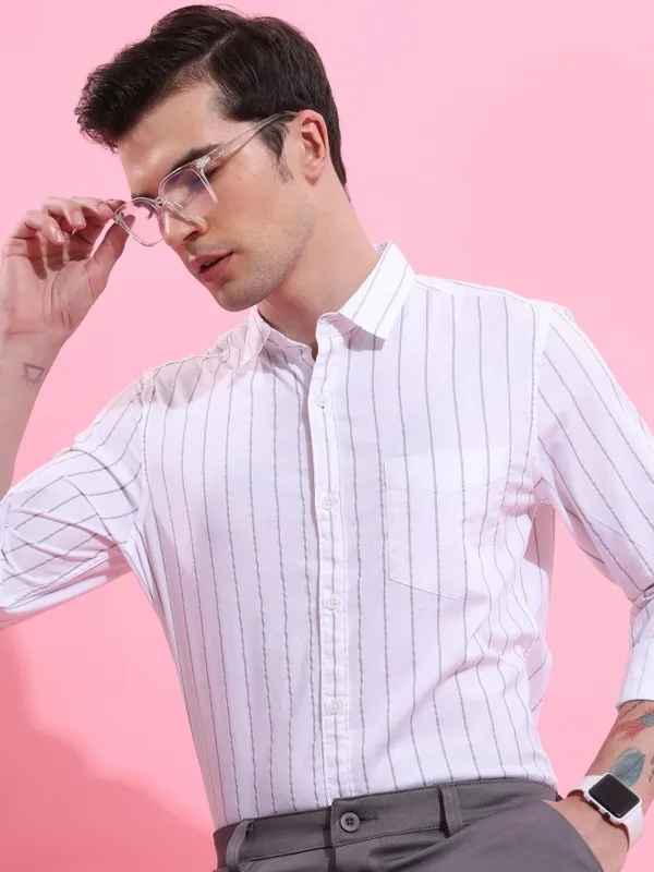  Ketch Men White Striped Slim Fit Casual Shirts