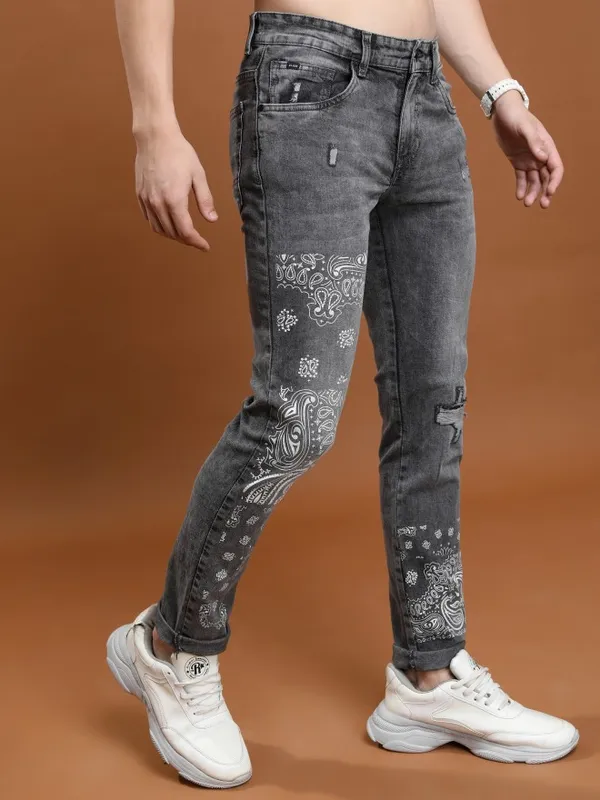  Highlander Men Grey Slim Fit Highly Distressed Jeans
