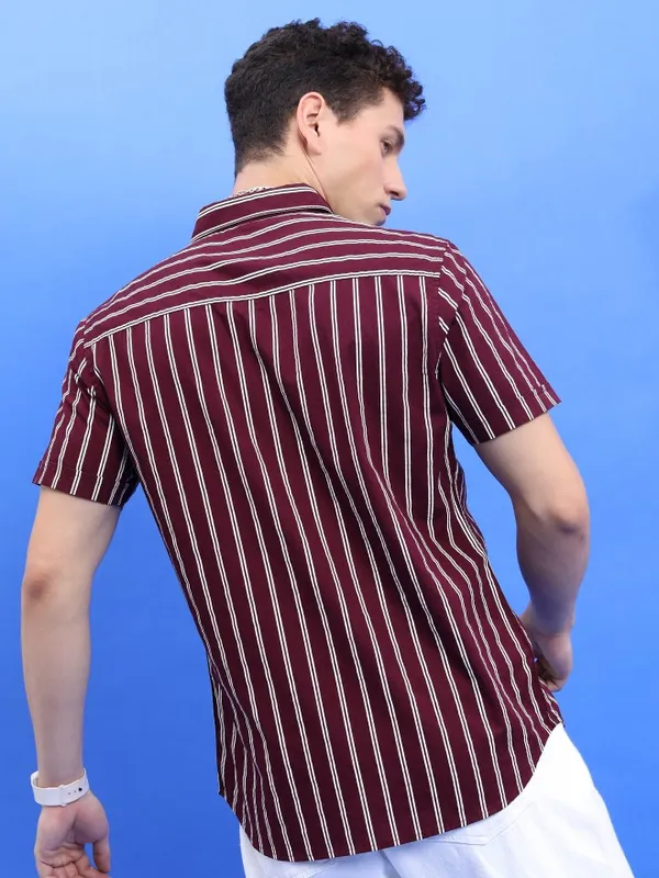  Highlander Men Burgundy Striped Slim Fit Casual Shirts