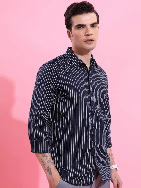 Men Slim Fit Casual Shirt