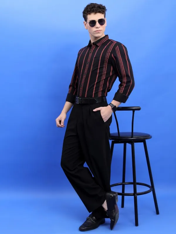  Highlander Men Black Striped Slim Fit Casual Shirts