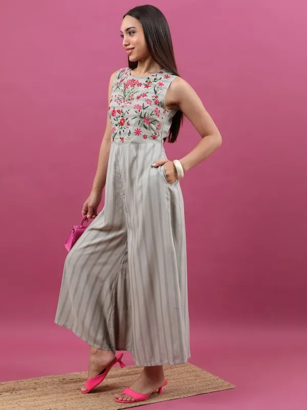 Vishudh Women Grey Embroidered Jumpsuit
