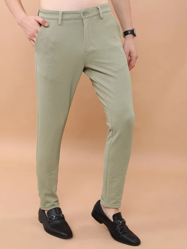  Highlander Men Olive Slim Fit Solid Casual Trousers