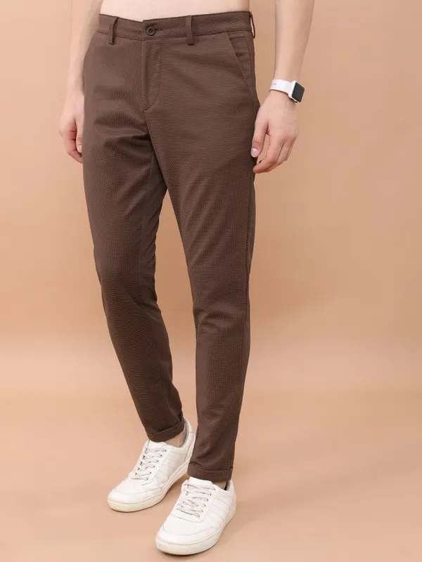  Highlander Men Brown Slim Fit Solid Casual Trousers