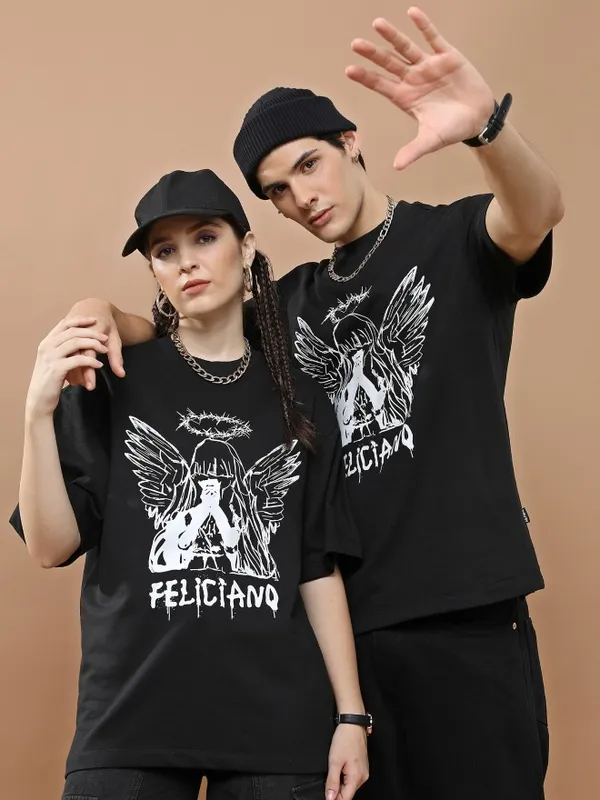 Unisex Round Neck Solid T-Shirt