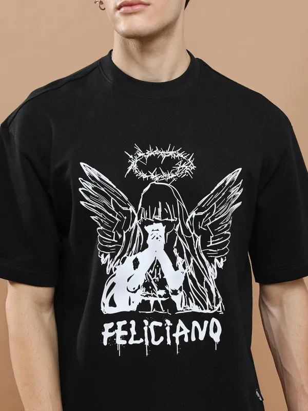 Unisex Round Neck Solid T-Shirt