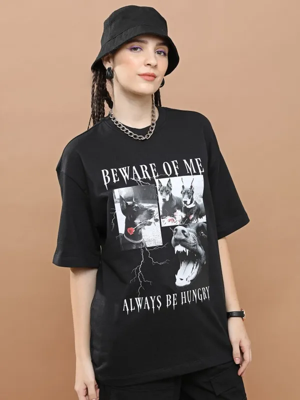 Unisex Round Neck Solid T-Shirt