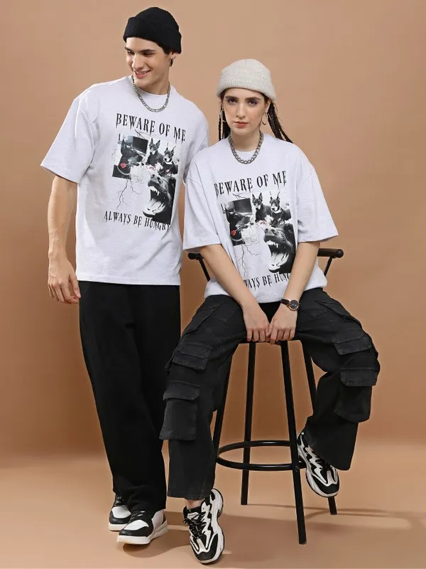 Unisex Round Neck Solid T-Shirt