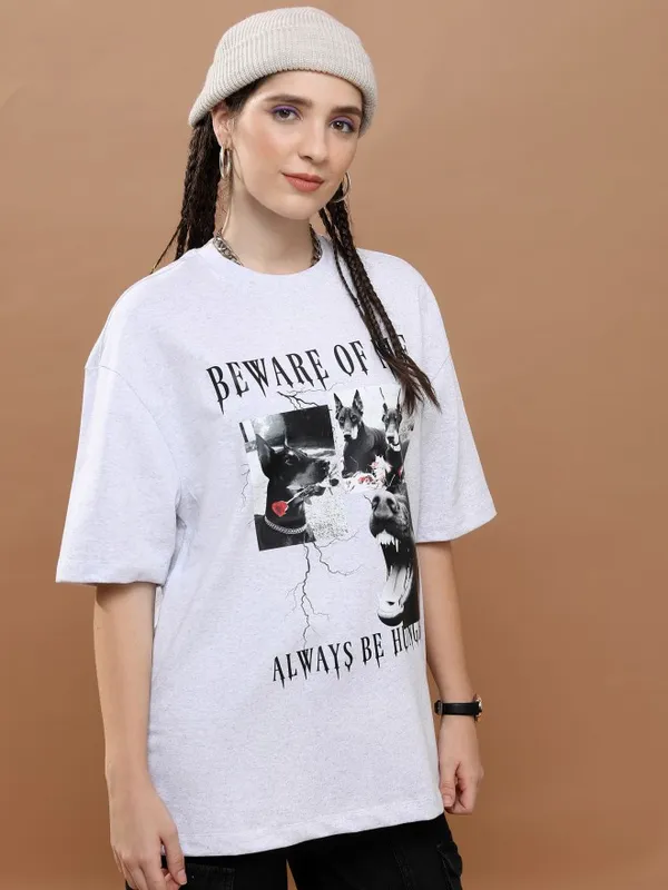 Unisex Round Neck Solid T-Shirt