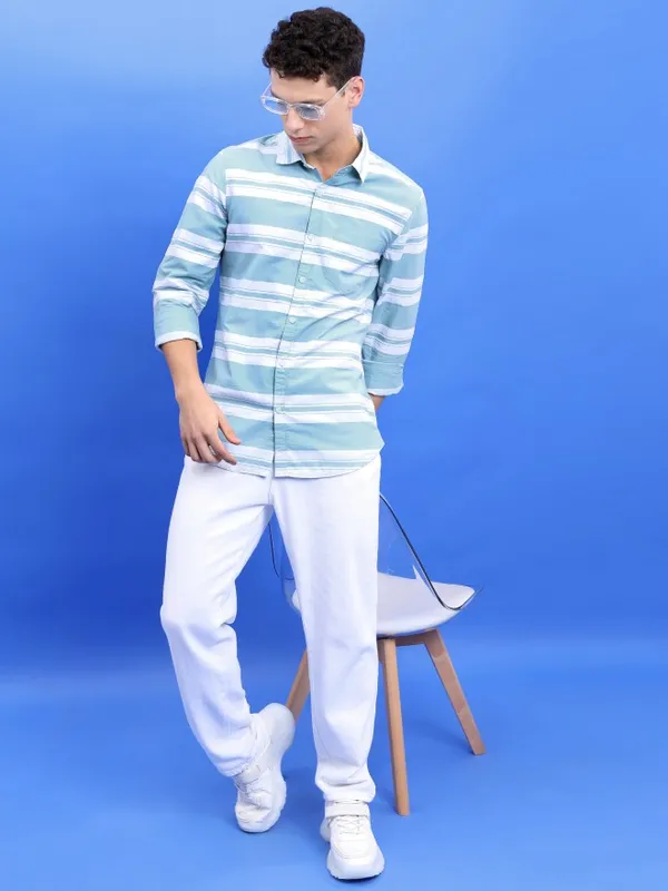 Men Slim Fit Casual Shirt