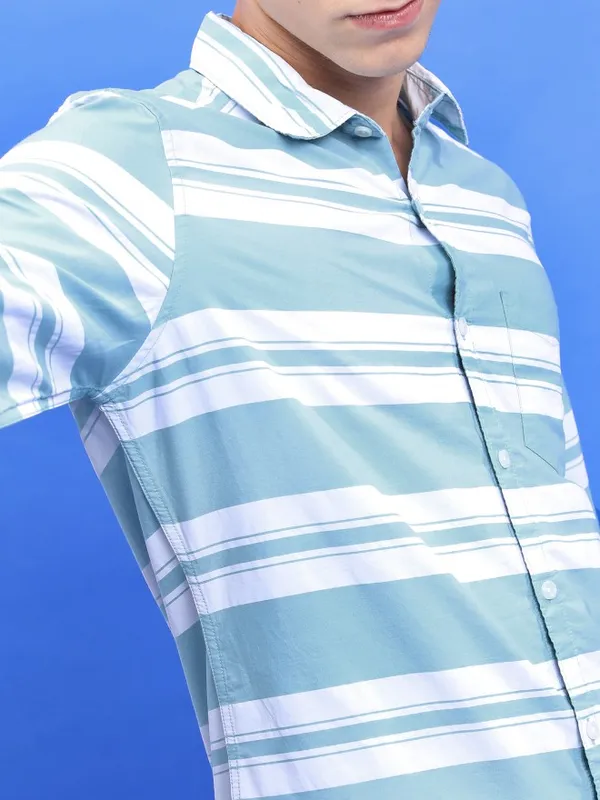Men Slim Fit Casual Shirt