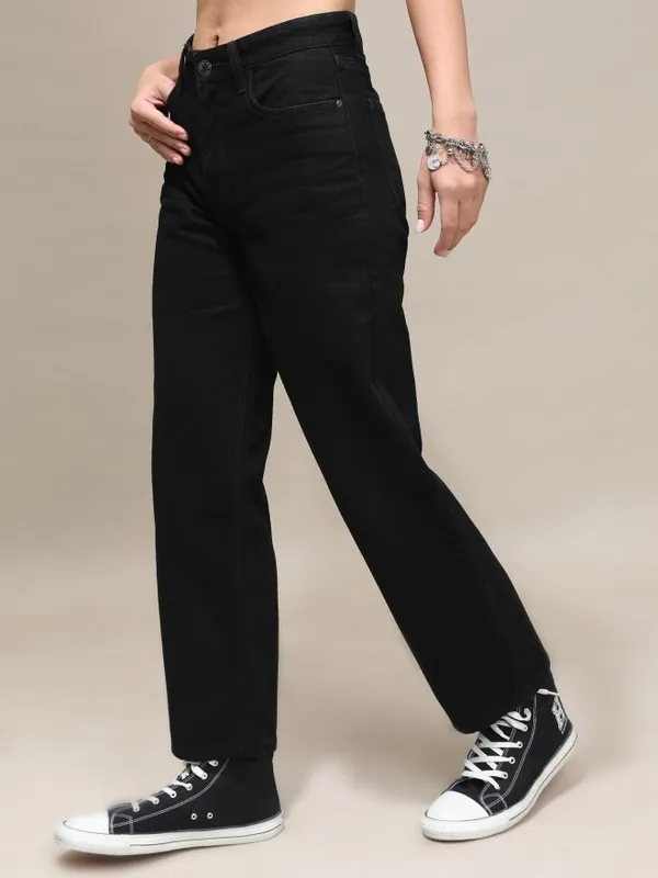  Tokyo Talkies Women Black Relaxed Fit Clean Look Jeans