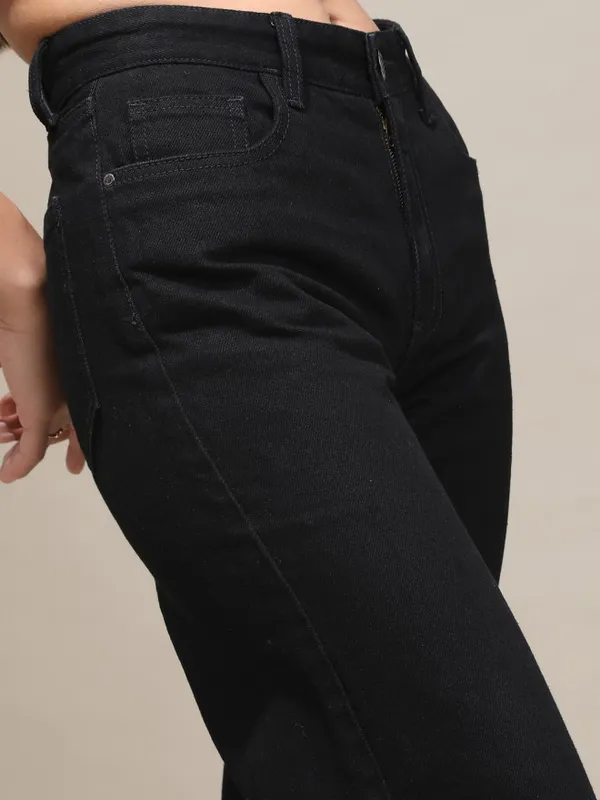  Tokyo Talkies Women Black Relaxed Fit Clean Look Jeans