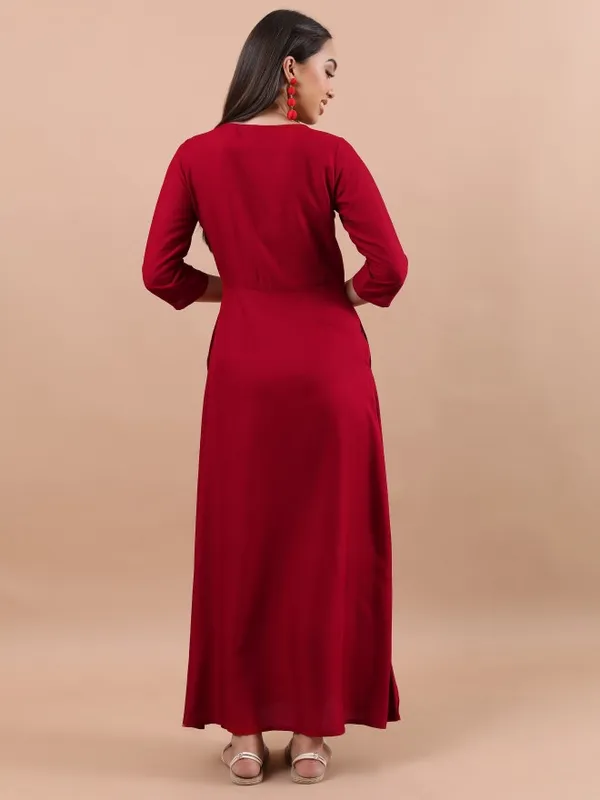  Vishudh Women Red Solid Maxi Dresses