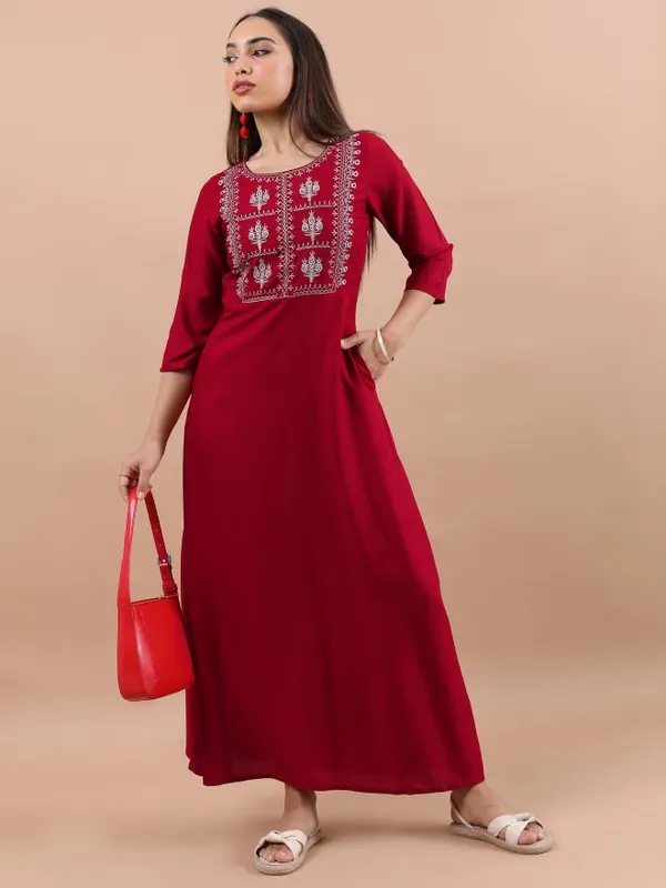  Vishudh Women Red Solid Maxi Dresses