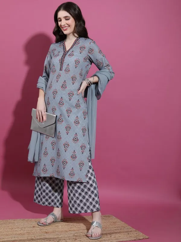  Ketch Women Grey Kurta Sets