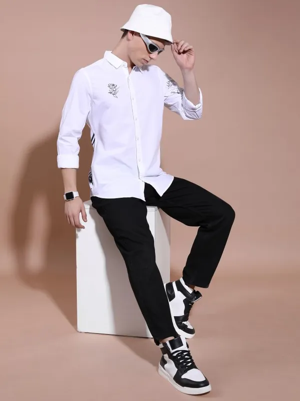 Highlander Men Black Relaxed Fit Jeans