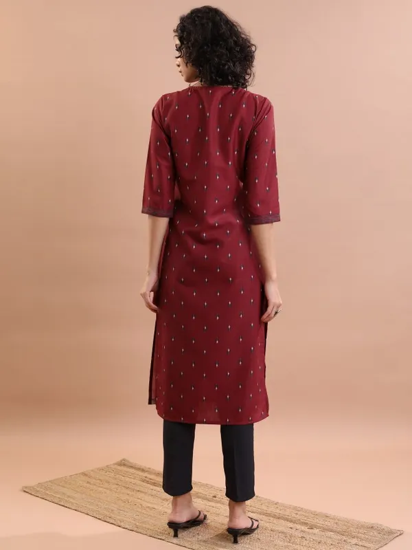  Vishudh  Women Maroon Printed Straight Kurtas