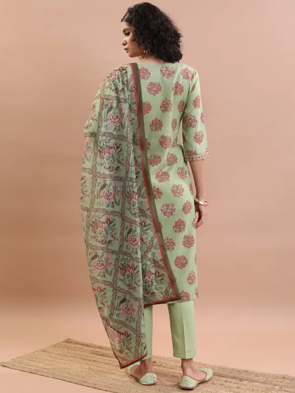  Ketch Women Green Kurta Sets