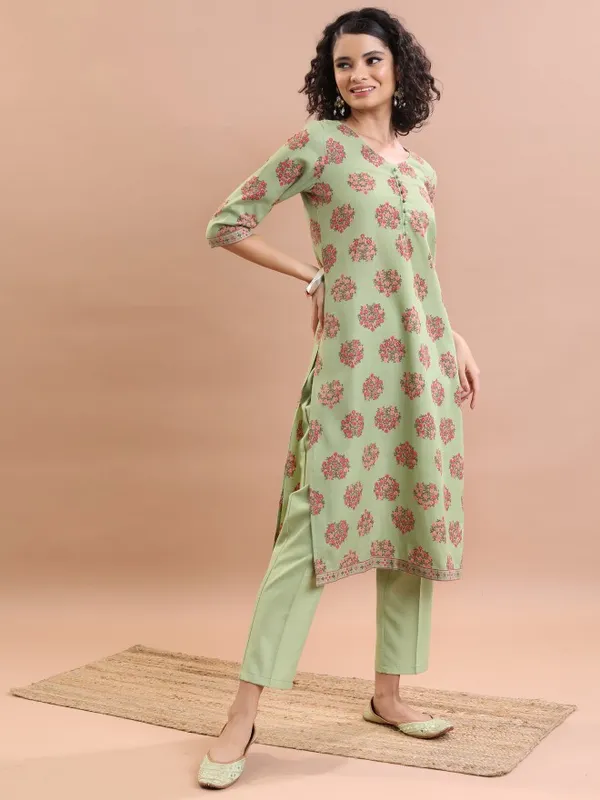  Ketch Women Green Kurta Sets