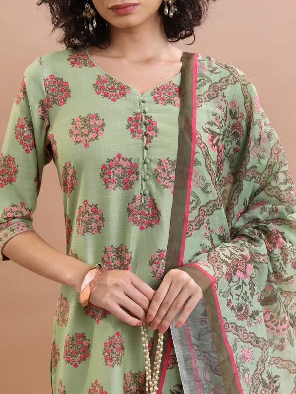  Ketch Women Green Kurta Sets