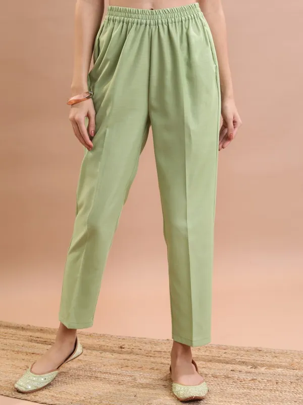  Ketch Women Green Kurta Sets