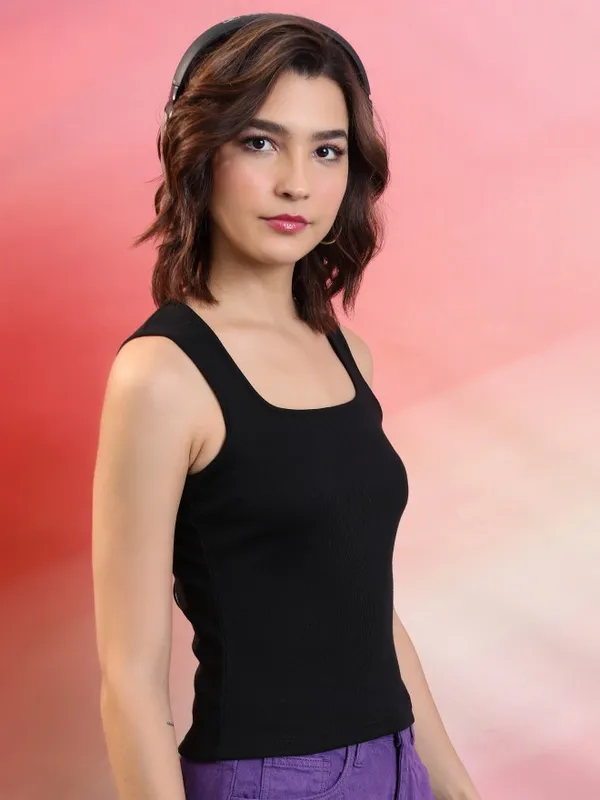  Tokyo Talkies Women Black Solid Tank Tops