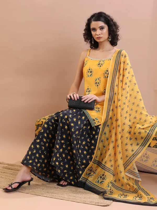  Ketch Women Mustard Kurta Sets