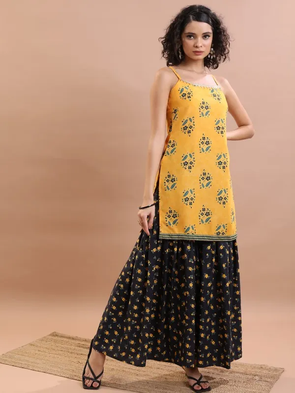  Ketch Women Mustard Kurta Sets