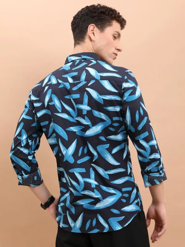Men Slim Fit Casual Shirt