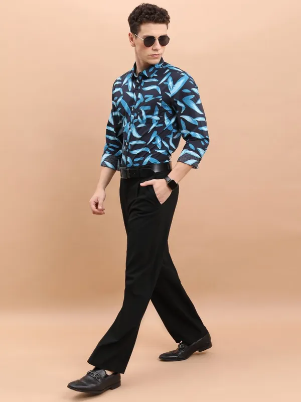  Ketch Men Black Printed Slim Fit Casual Shirts