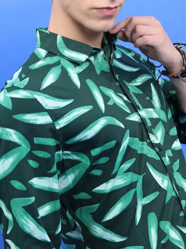  Ketch Men Green Printed Slim Fit Casual Shirts