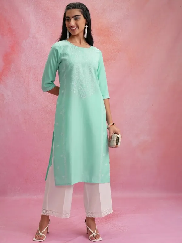  Ketch Women Green Printed Straight Kurtas