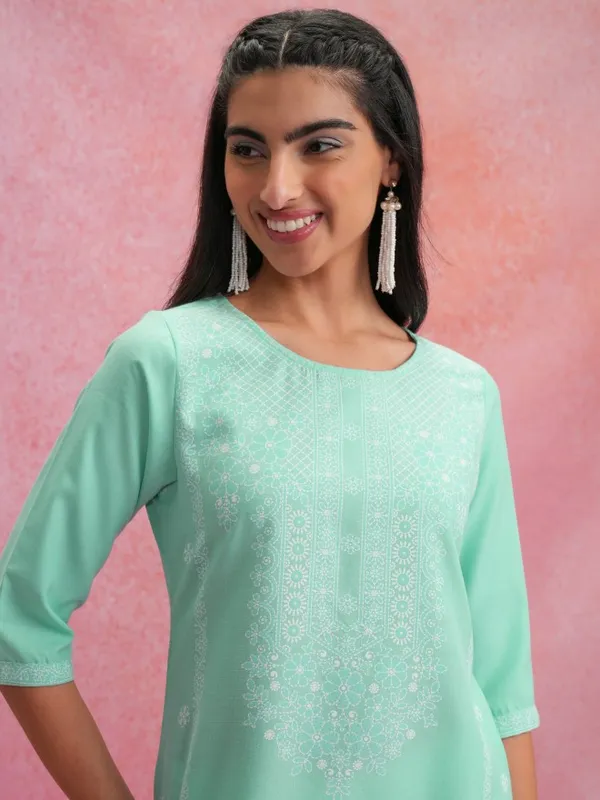  Ketch Women Green Printed Straight Kurtas