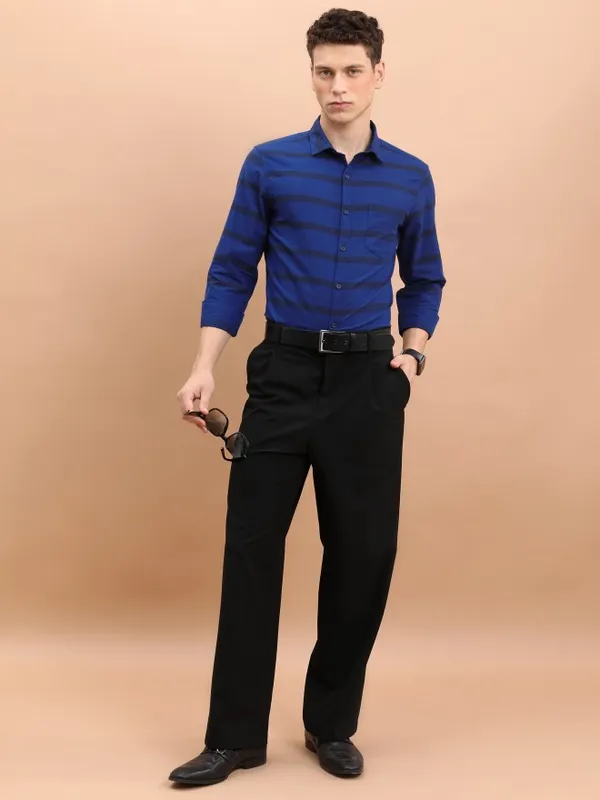  Highlander Men Navy Blue Striped Slim Fit Casual Shirts
