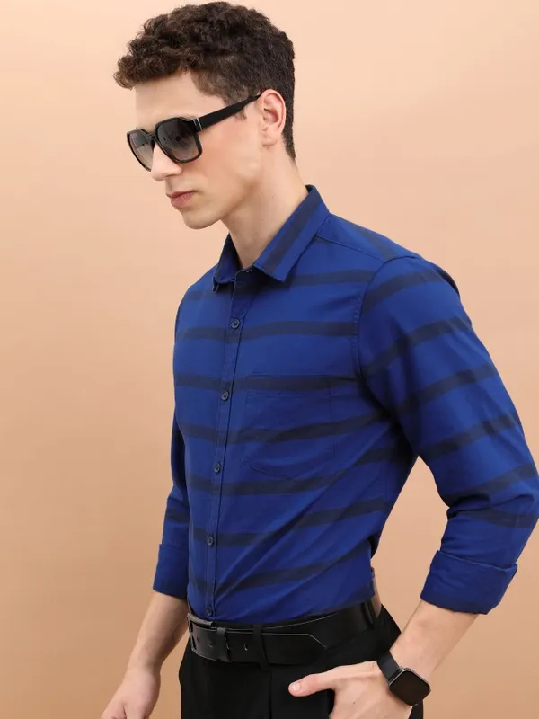  Highlander Men Navy Blue Striped Slim Fit Casual Shirts
