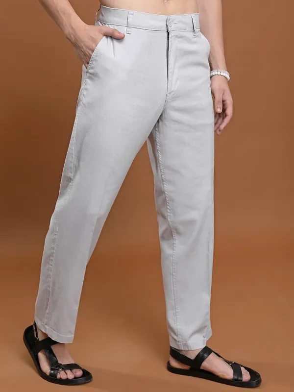 Men Regular Fit Chinos